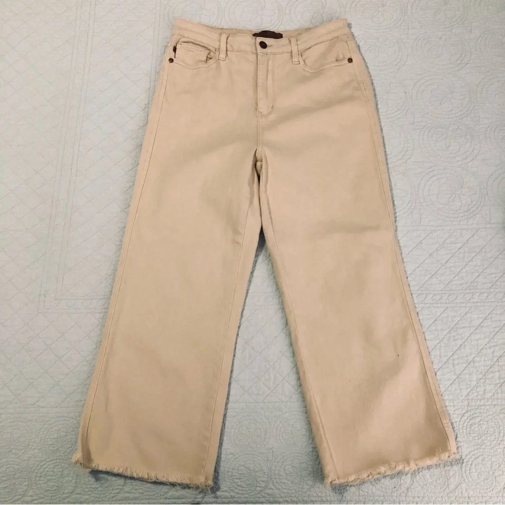 Judy Blue wide leg cropped jeans. Size 29. - Picture 2 of 11